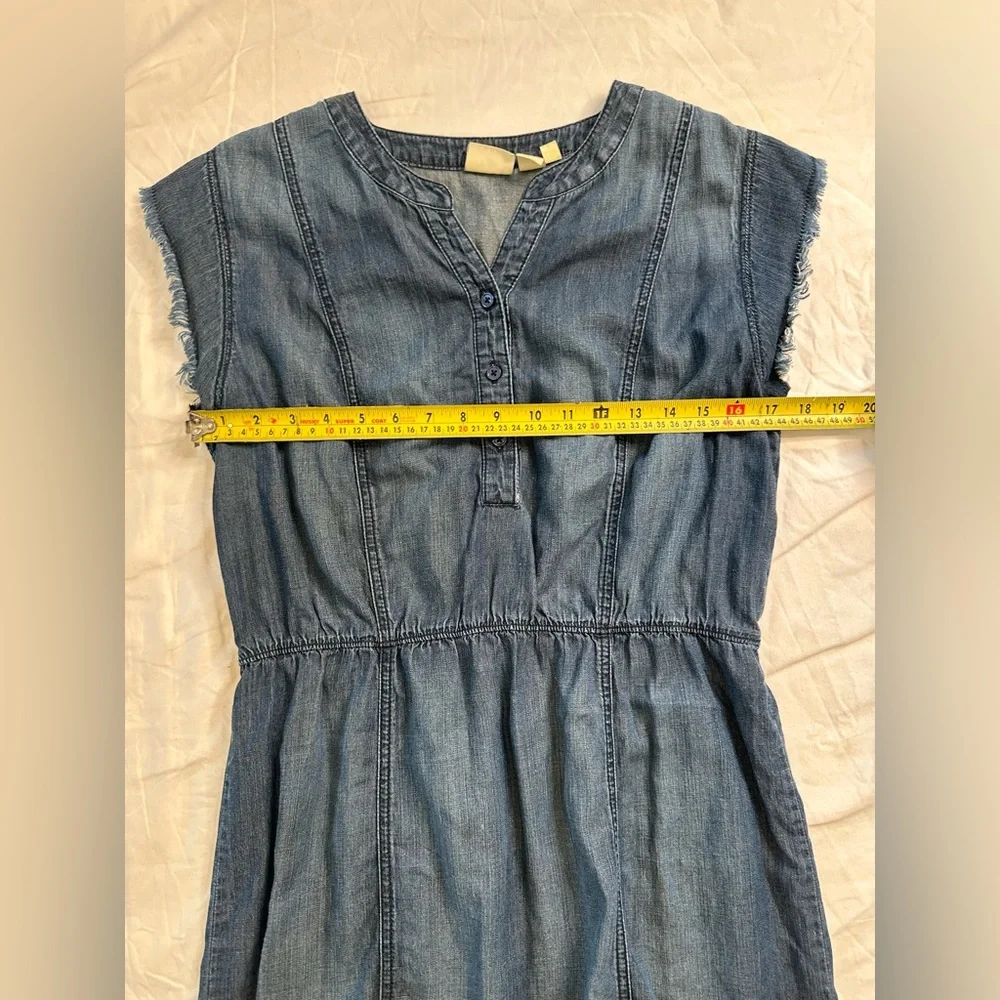 Chico’s Denim Chambray Dress Women’s Size 1 (Medium) Cap Sleeve Elastic Waist - Picture 9 of 11